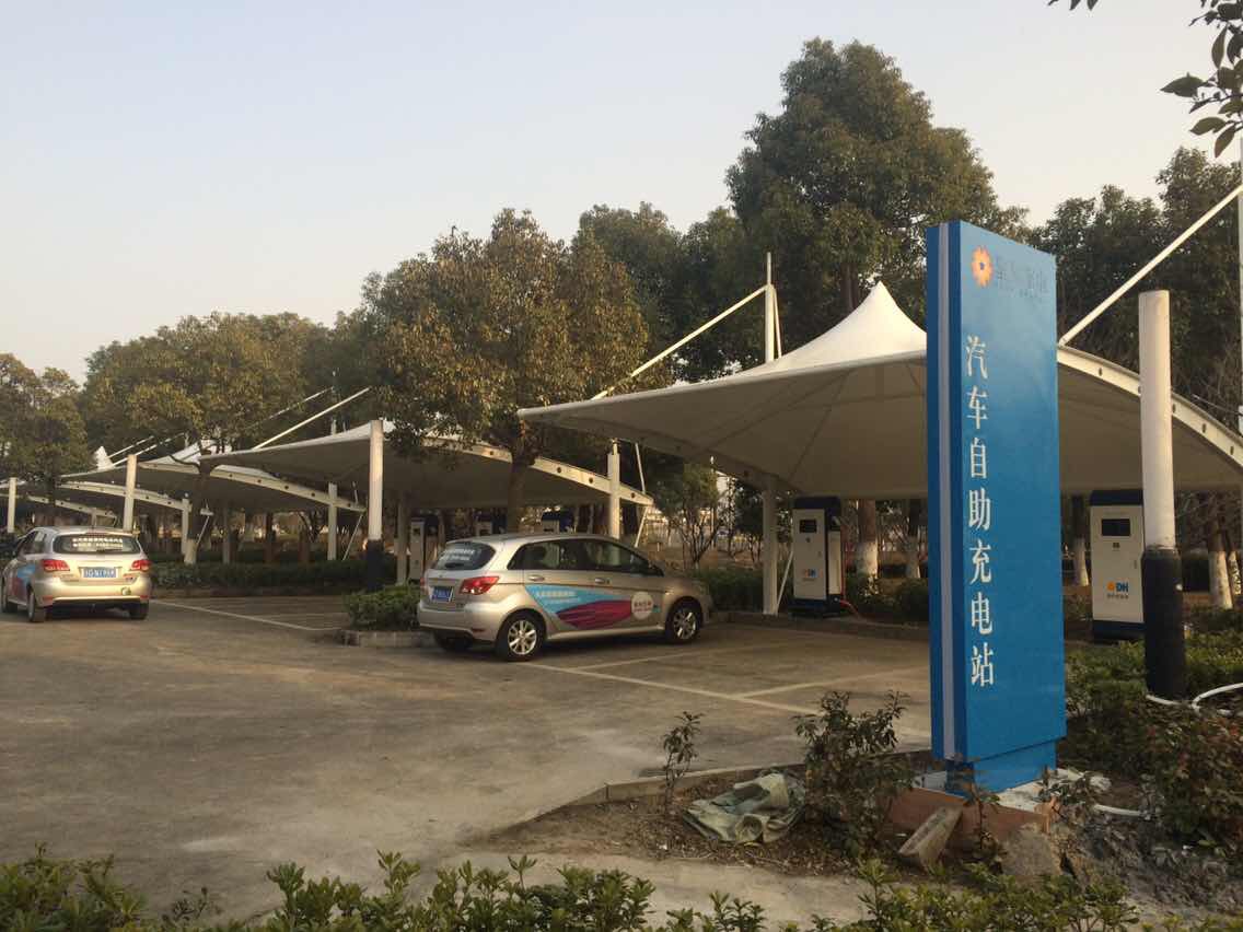 常州新能源充電樁精神堡壘