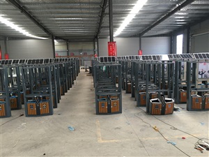 湖南太陽能廣告垃圾箱發(fā)貨